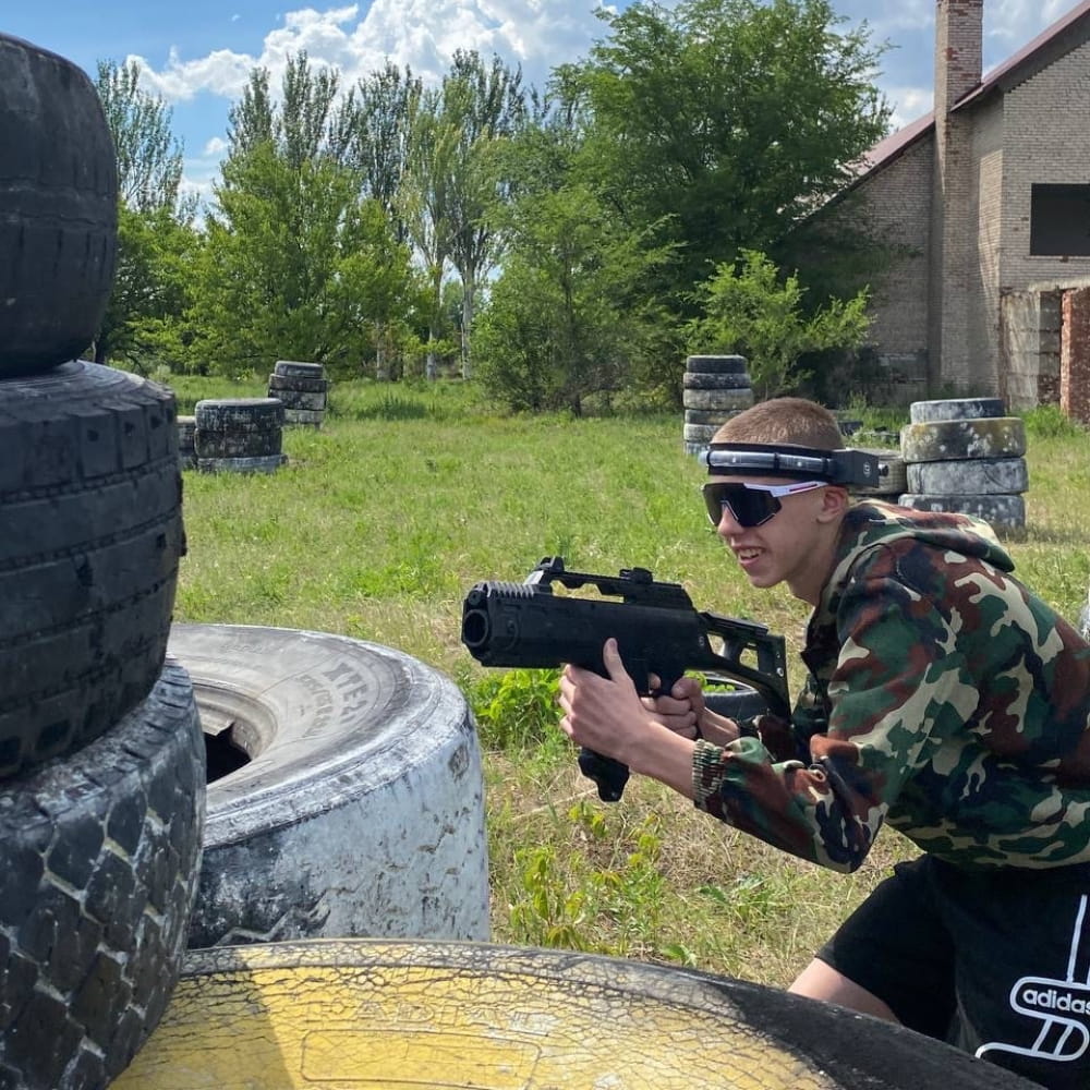 Праздник на пейнтбольной площадке в Луганске